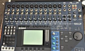 Yamaha O1V96 mixer in flightcase 