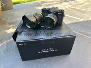 FujiFilm X-T 30 body 18-55 zoom 16mm + extras 