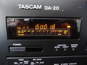 Tascam DA20 DAT Recorder (EJECT FAULT - FOR REPAIR) 