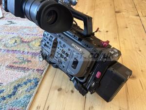 SONY PXW FX9 FULL FRAME CAMERA 