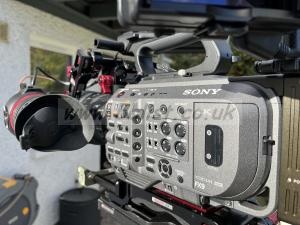 SONY PXW-FX9 + Lens and accessories 