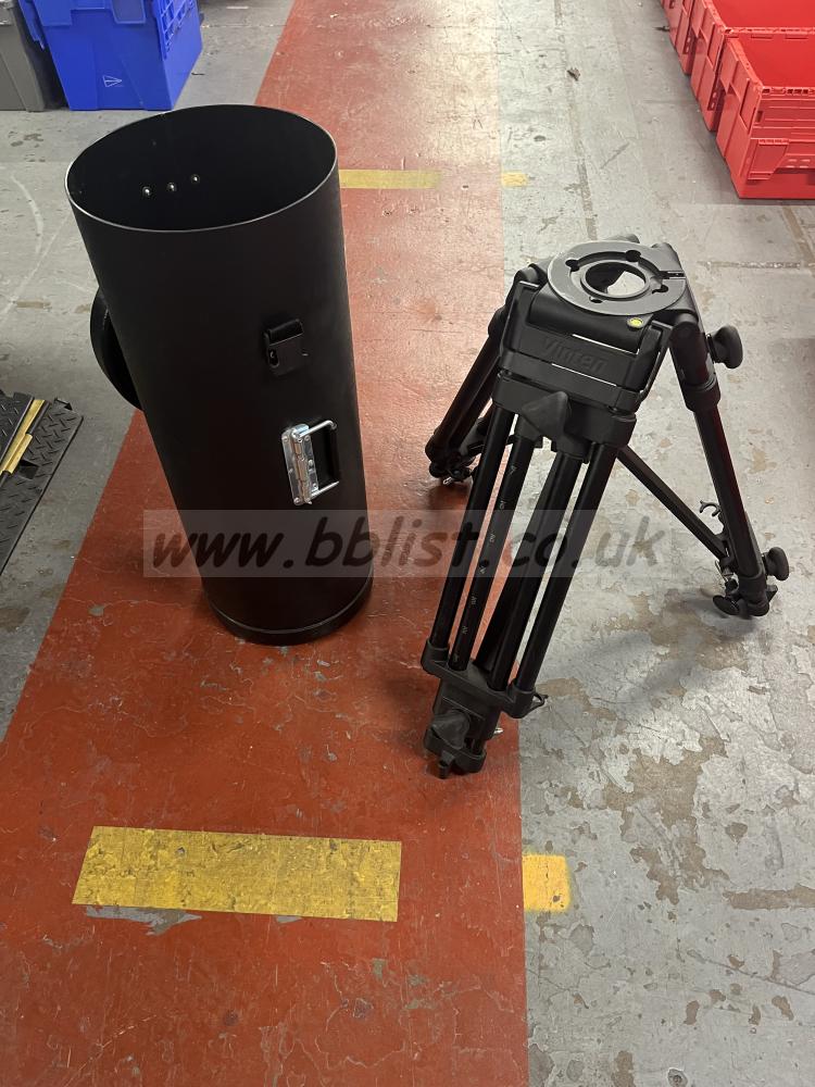 Vinten Vector 700 head with Vinten HDT2 Legs and Case