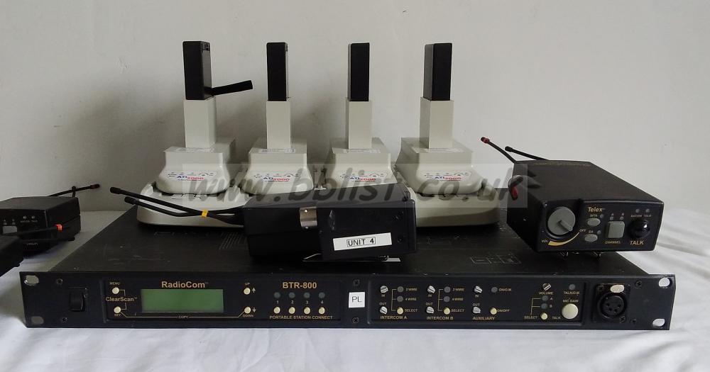 Telex Wireless Radiocam BTR-800 UHF + 4 TR-800 Belt packs