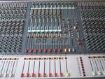 Soundcraft Europa 40/8/8/2 TOUR PACK Bus (8), VCA Automation all over the channels and Mutes.