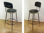 Bar stools x 2 in Chrome and black in very good condition