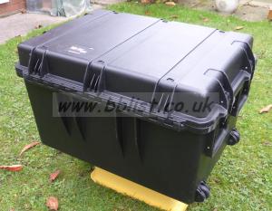 Peli Storm iM3075 Large Trolley Case (2 available)